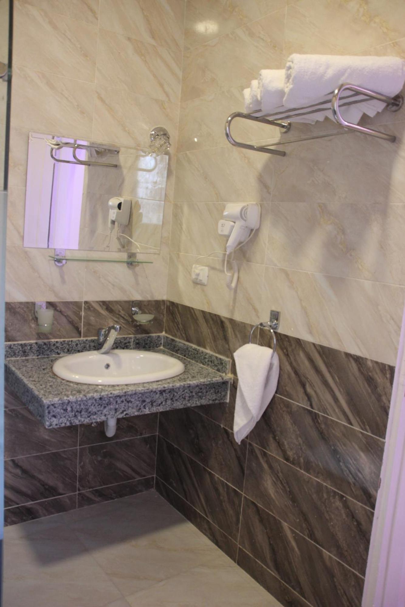 Farida Pyramids Boutique Hotel Kafrat al Jabal Exterior photo